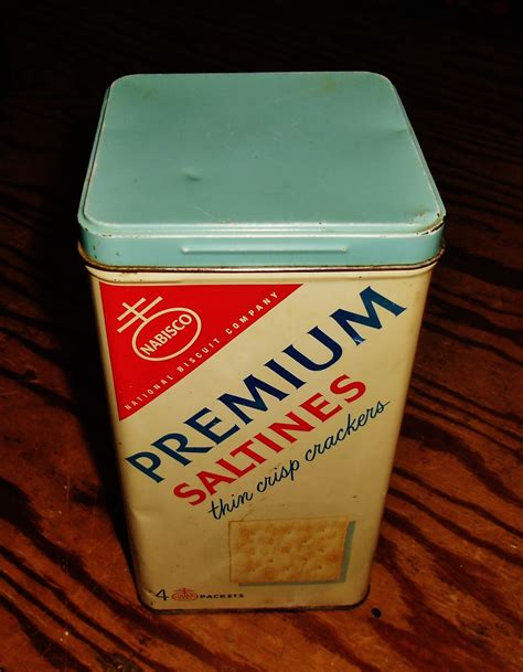 Saltine tin - Premium Saltine Crackers, Family Size - 3 Boxes.